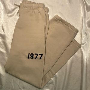 FEAR OF GOD ESSENTIALS Lounge Pants